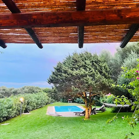 Sole Con Piscina Privata * Punta de su Torrione