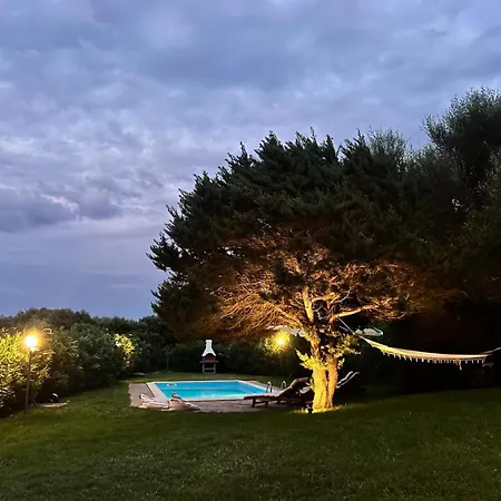 Sole Con Piscina Privata Villa *