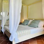 Sole Con Piscina Privata * Punta de su Torrione